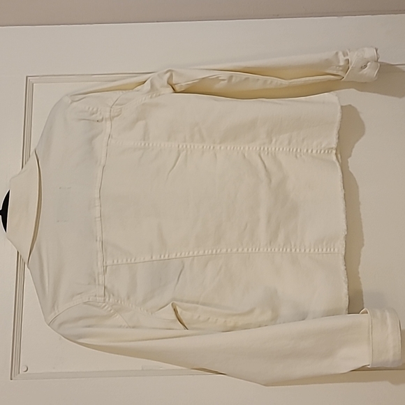 NWOT Kut from the Kloth denim frayed hem trucker jacket - Picture 4 of 6